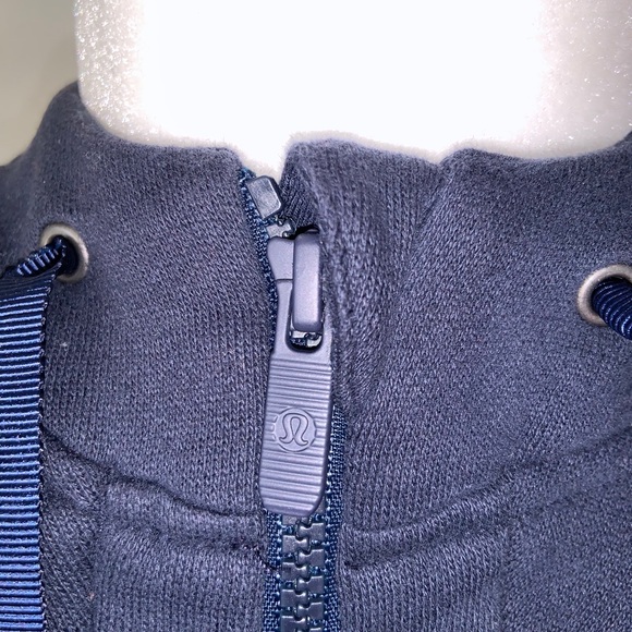 Lululemon jacket - Picture 3 of 5
